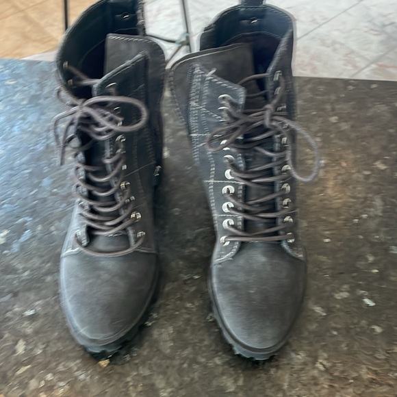 Dolce Vita boots, women's size 8.5 - Picture 4 of 8